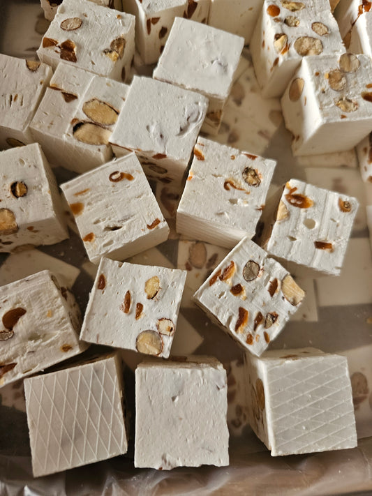 Nougat Cube Caramel Beurre Salé 100g